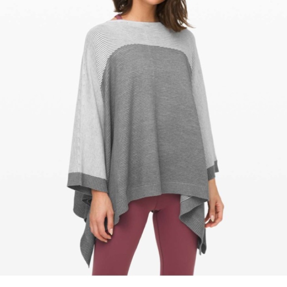 🆕 Lululemon It All Lines Up Poncho Grey